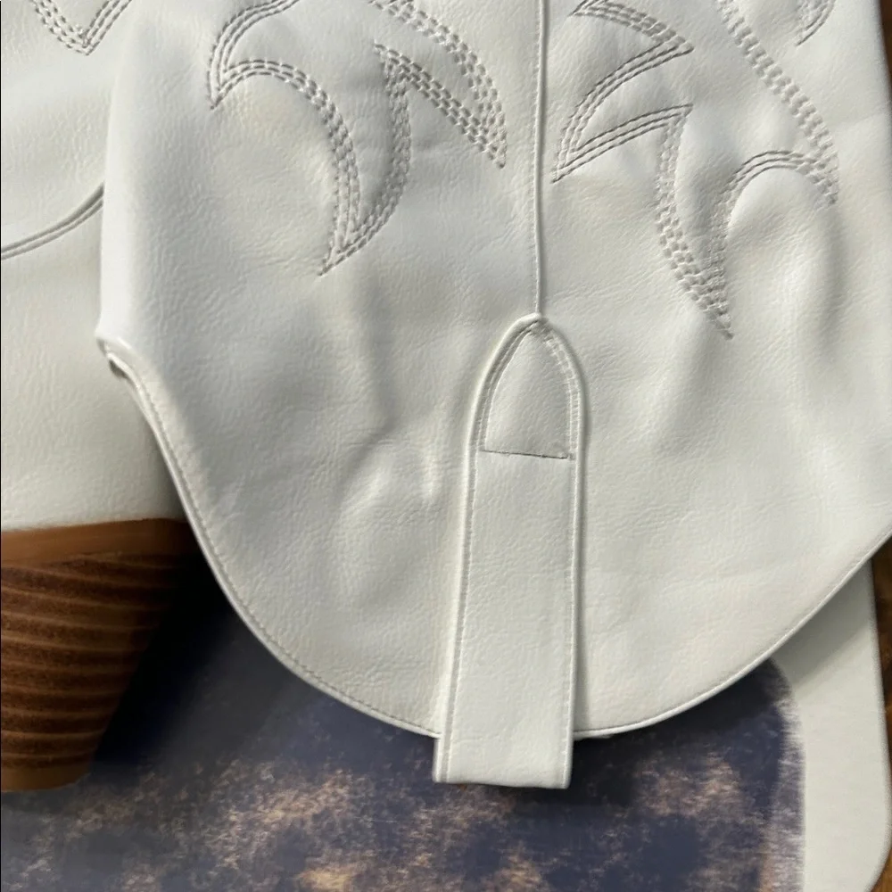 Billini White Urson Cowboy Boots - Picture 5 of 6